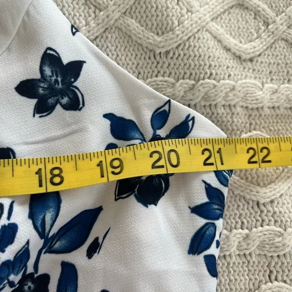 Jessica London Floral Sleeveless Dress - White and Blue Women’s Size 16W - Picture 16 of 16
